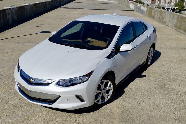 The 2017 Chevy Volt doesn't try hard to look like a special electric car, it's simply a good looking car that includes electric and gas power.