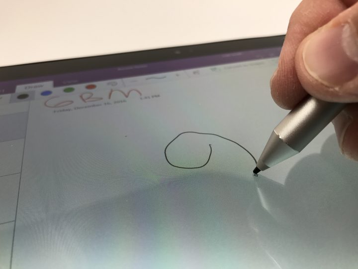 Take notes with the Wacom pen accurately and easily.