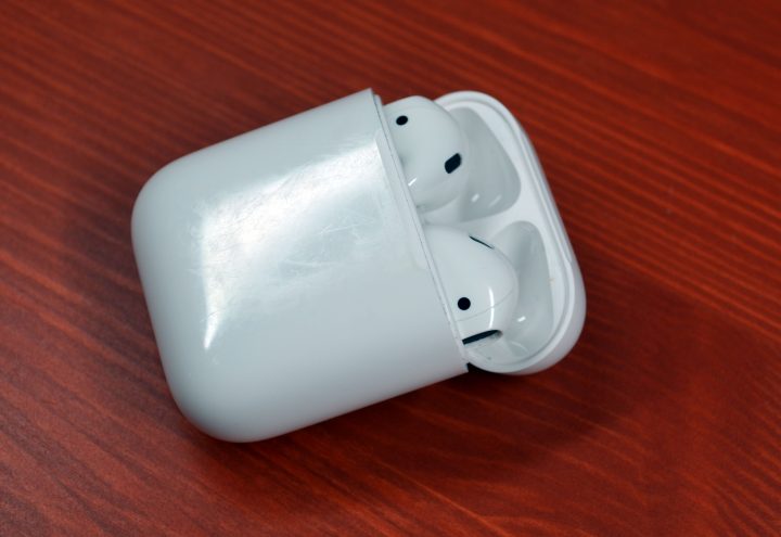 The AirPods battery life is good thanks to the ability to charge in the case.