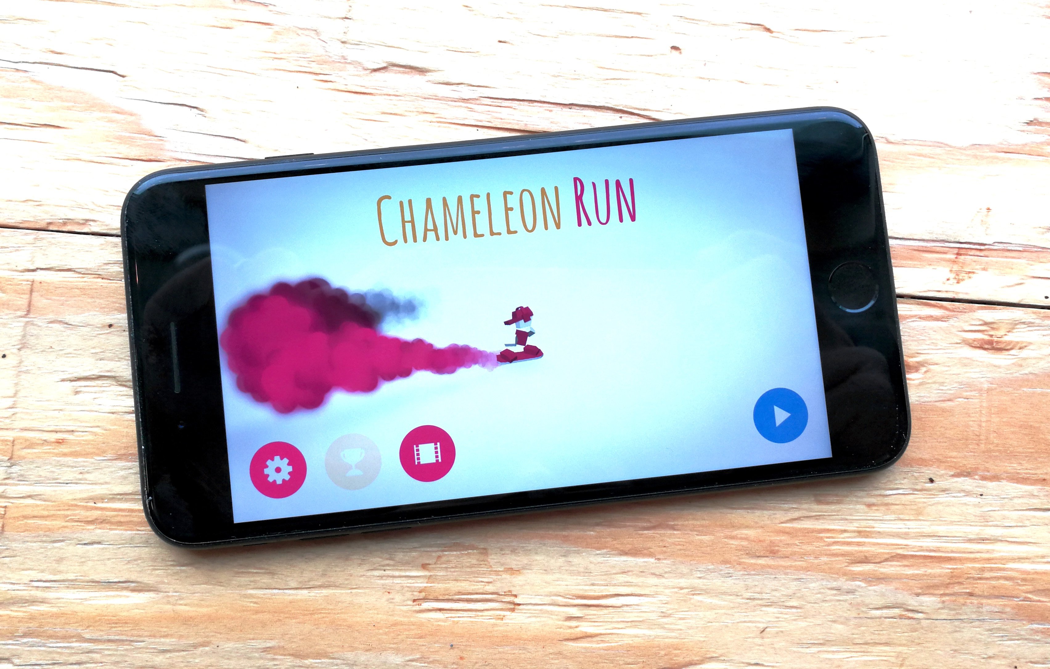 There are no Chameleon Run ads or in-app purchases.