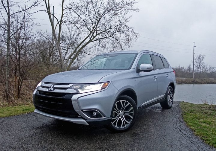 The 2017 Mitsubishi Outlander GT.