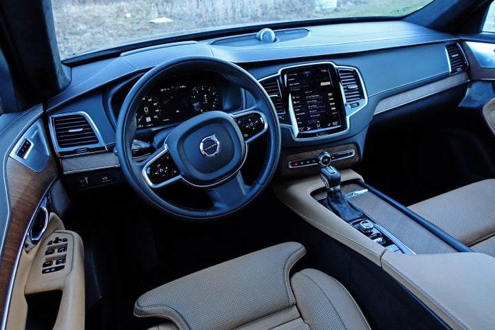 The 2017 Volvo XC90 interior is incredibly luxurious.