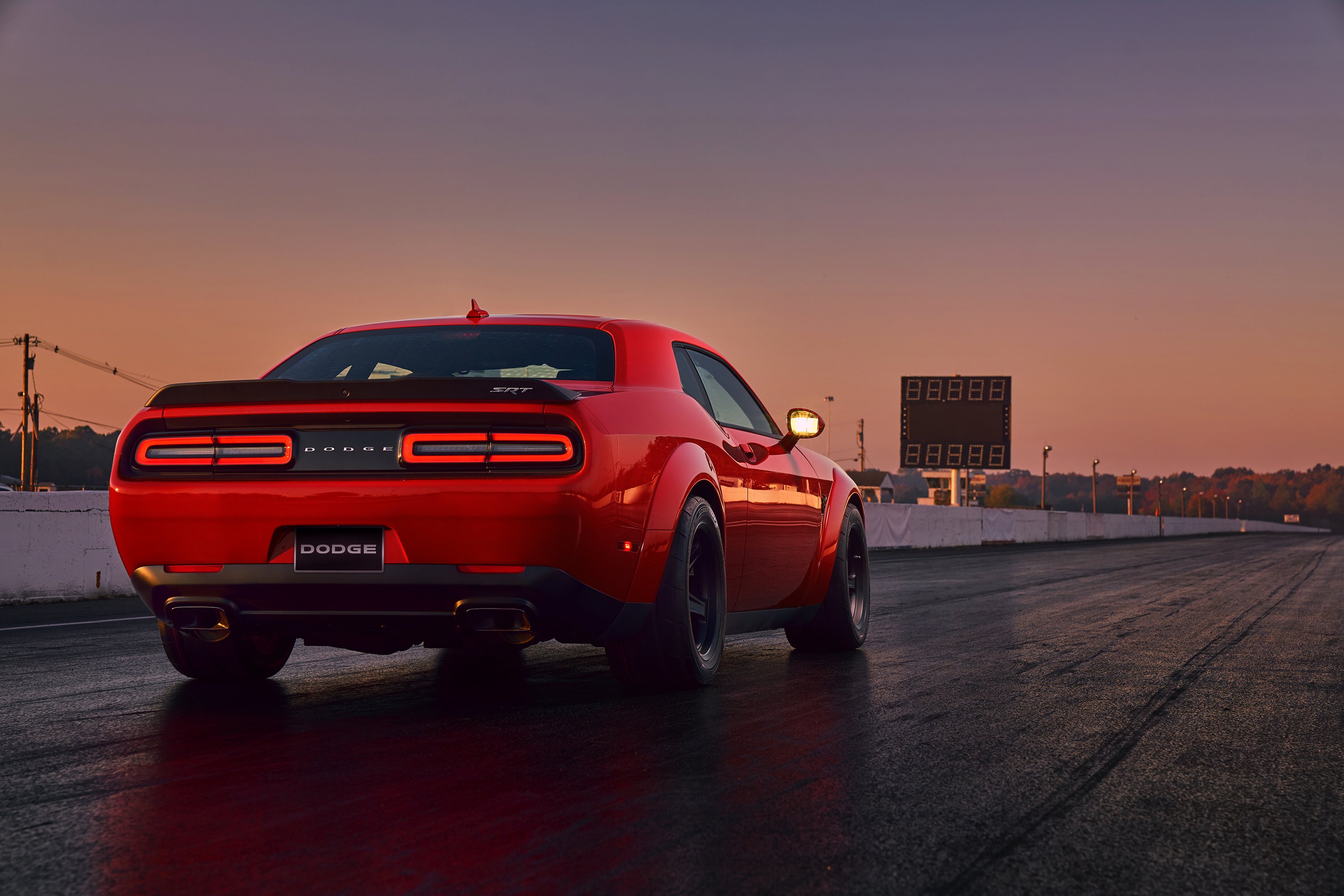 Dodge srt 170. Додж Челленджер. Додж Челленджер srt Demon. Додж Челленджер СРТ 3. Додж челенжер СРТ демон.