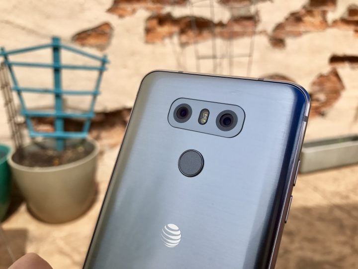 The dual cameras on the LG G6 perform excellently.