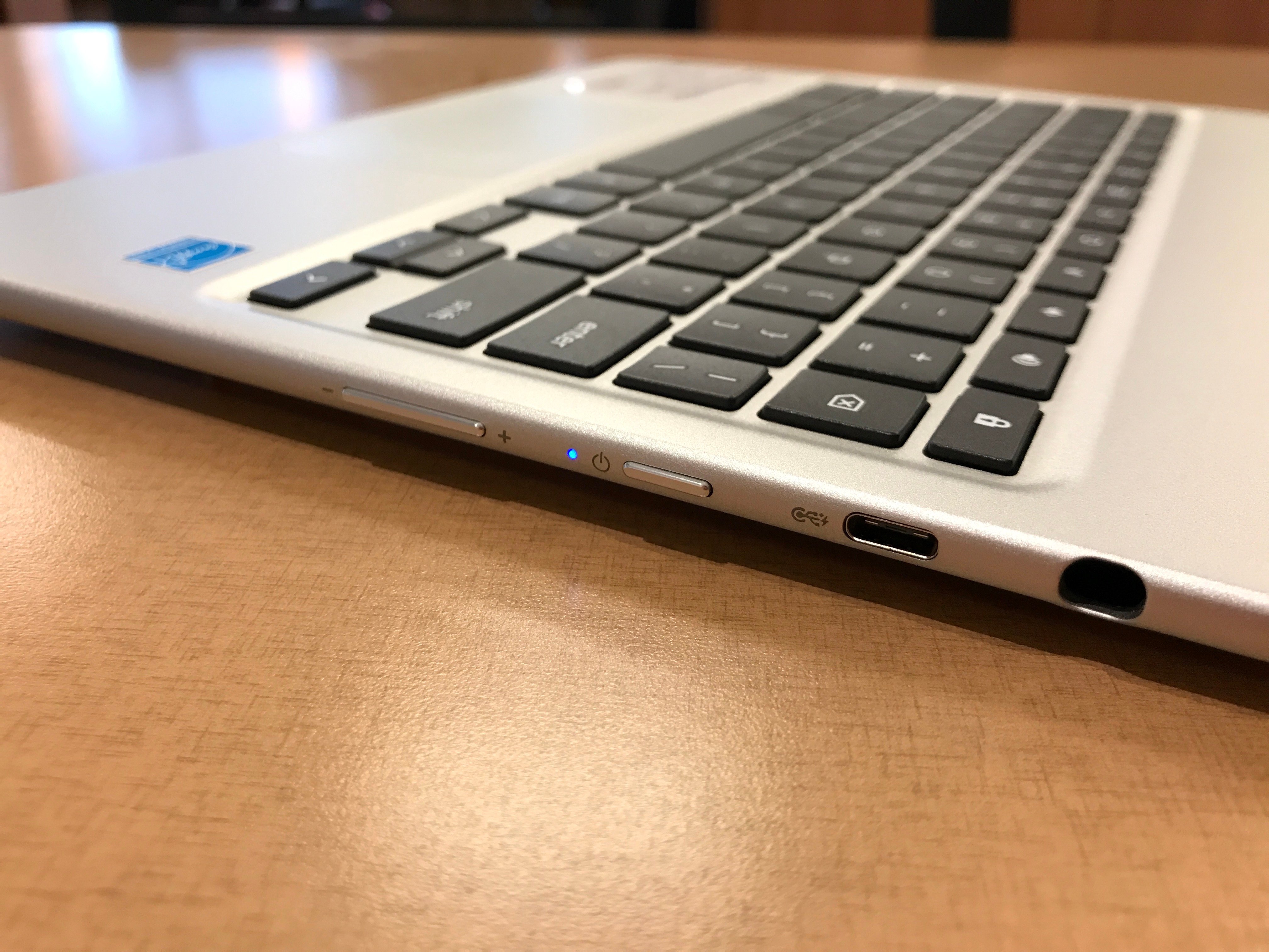 Samsung Chromebook Plus right ports