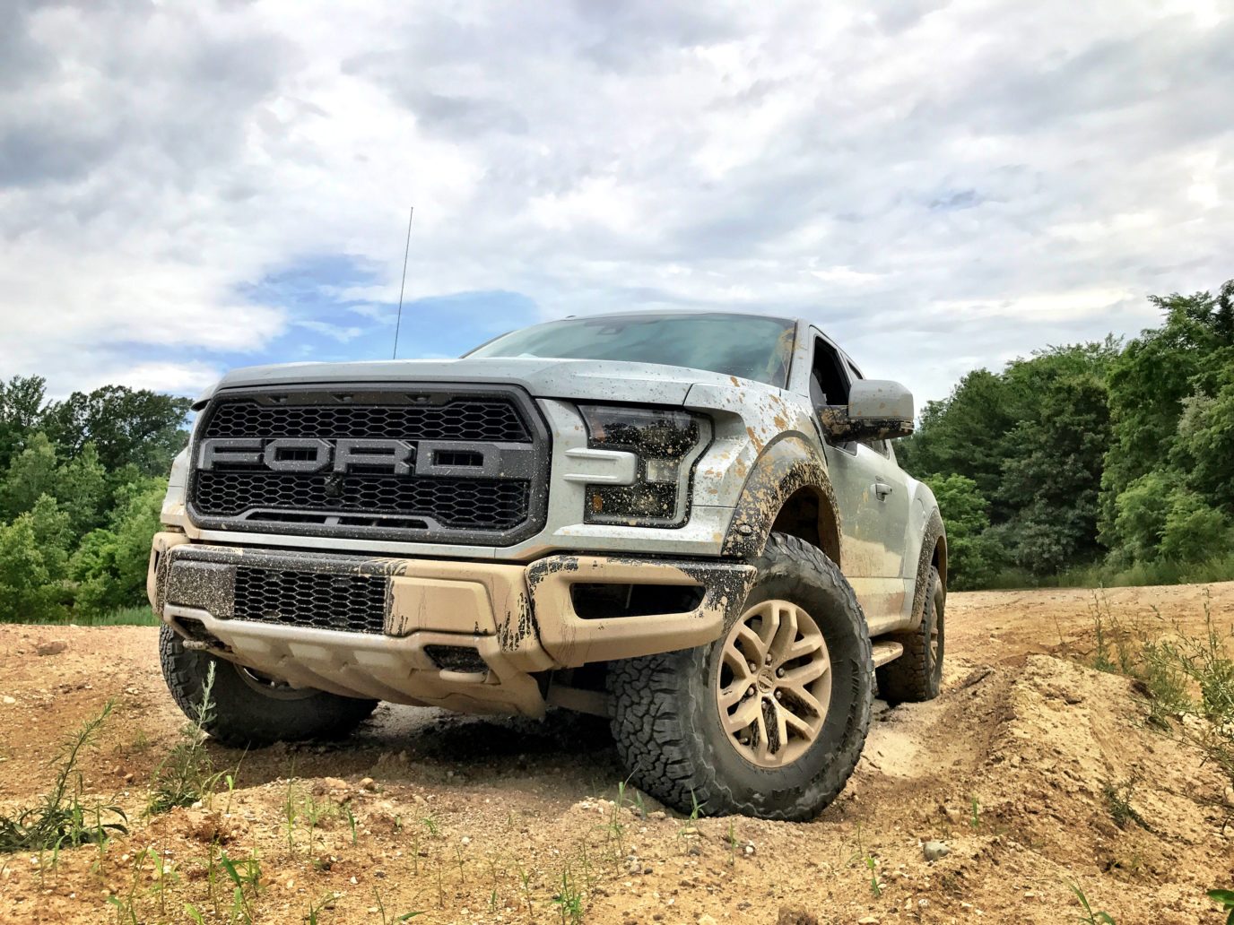 Ford raptor фото