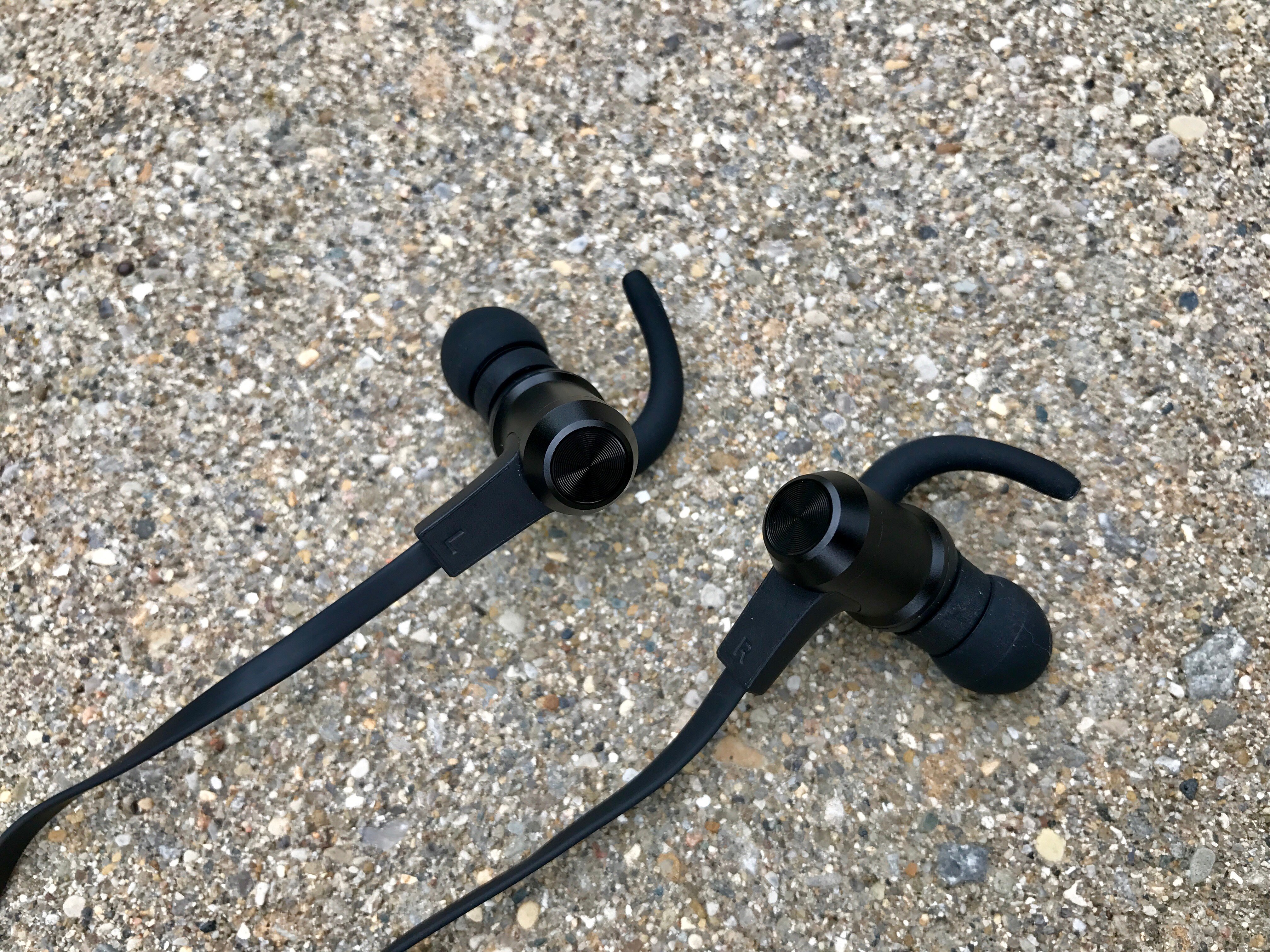 VAVA MOOV 28 Review Best Bluetooth Headphones Under 30