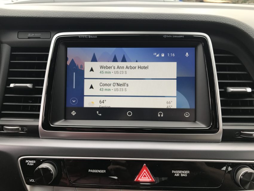 Use Android Auto or Apple CarPlay on the 7-inch touch screen. 
