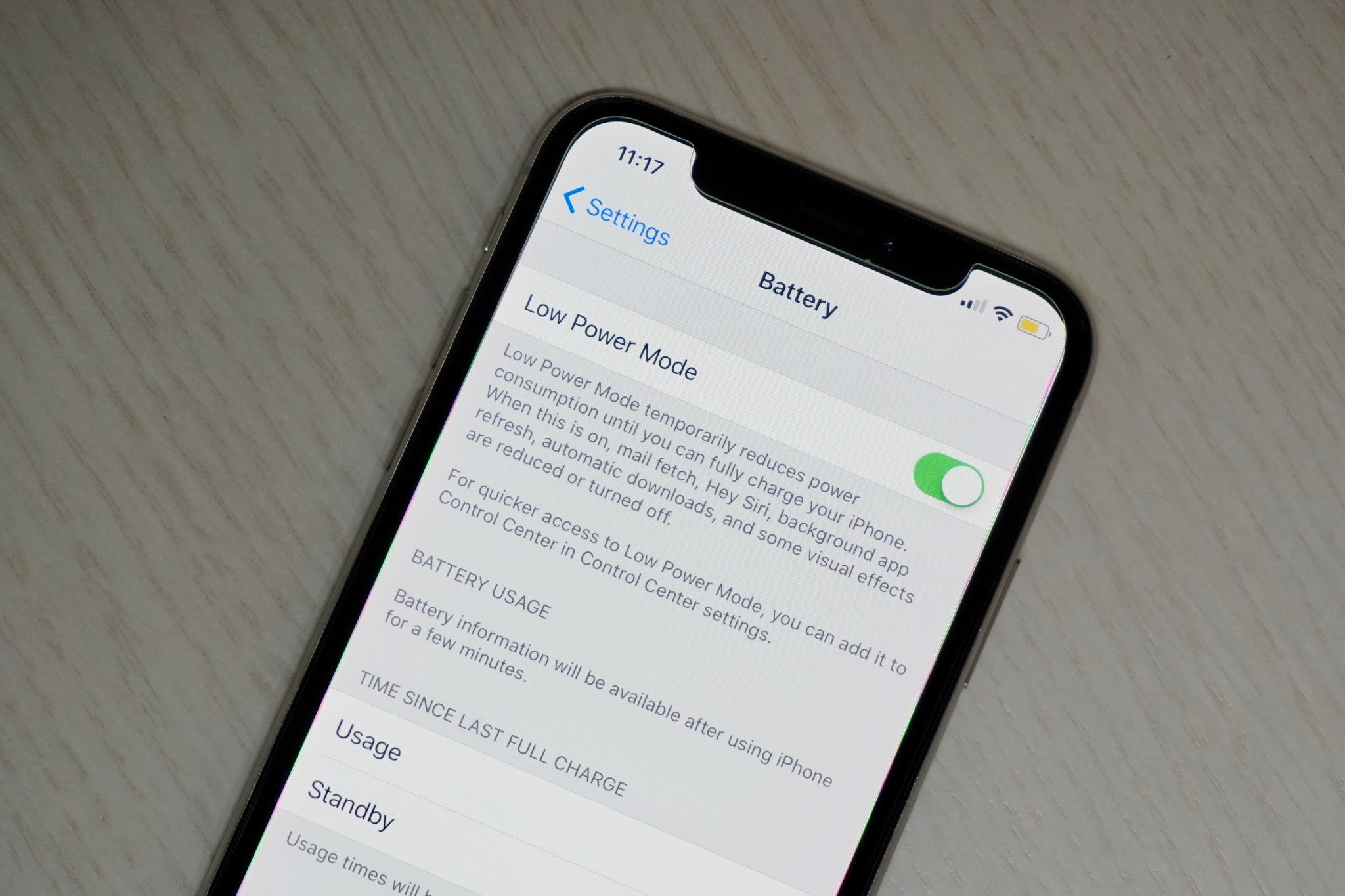 Айфоны проблемы. Энергосбережение на айфоне. Iphone 15 закругленный. 20% Battery IOS. Этот аксессуар вероятно не поддерживается iphone 7 как исправить.