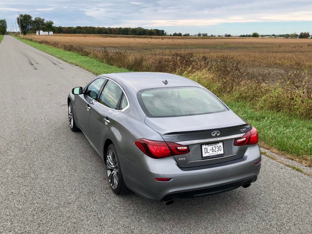 2017 Infiniti Q70L Review