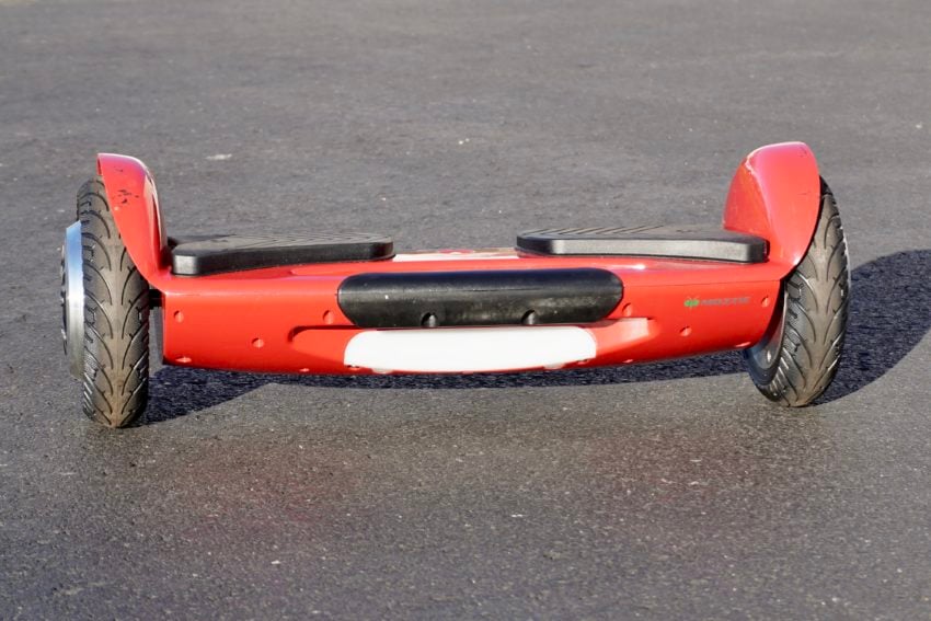 Mozzie hoverboard top charger