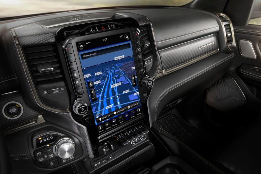 The 2019 Ram comes with a 12-inch Uconnect system you can customize and support for CarPlay & Android Auto.