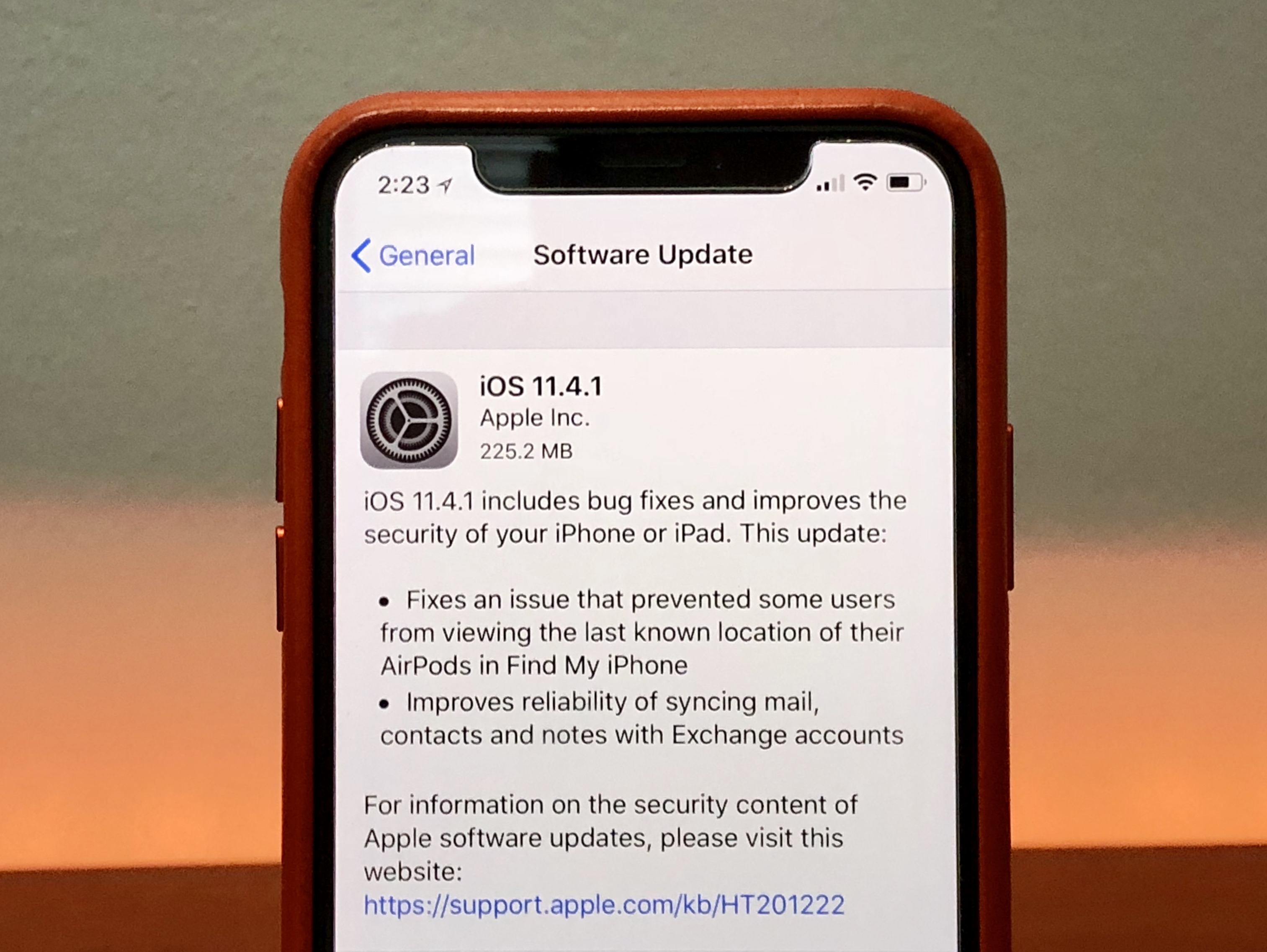 4 Reasons Not to Install iOS 11.4.1 & 8 Reasons You Should