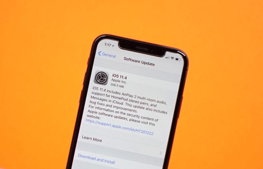 Install iOS 11.4.1 for Messages in iCloud
