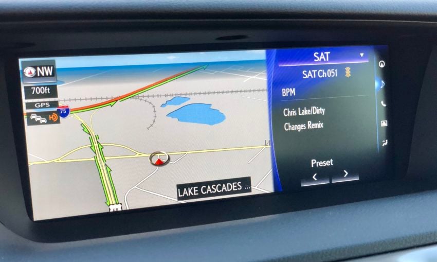 The large 12.3-inch screen is easy to see and you can separate it into two sections.