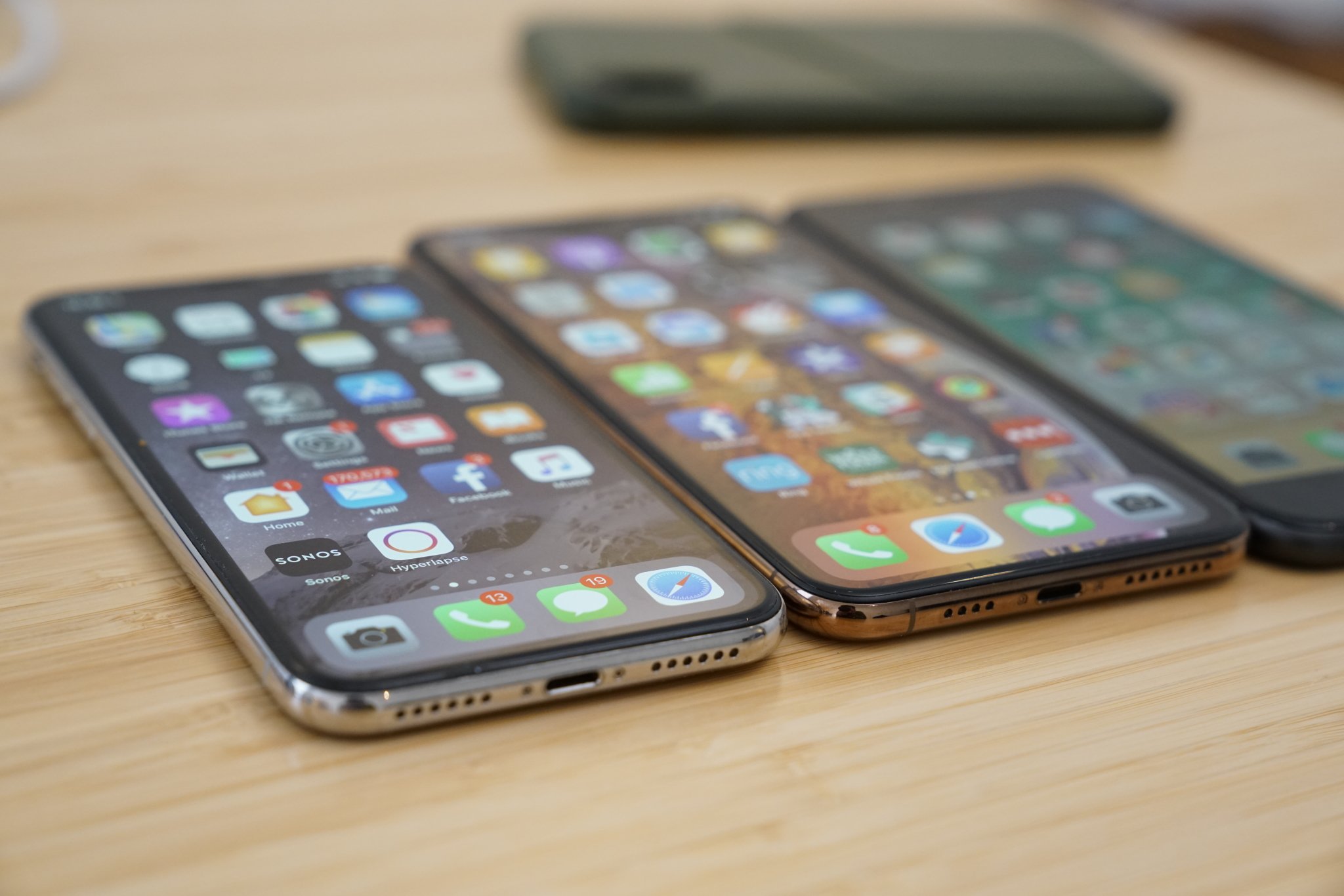 ios 18 problems iphone 12 pro