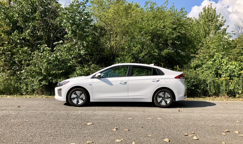 What you need to know about driving the 2018 Ioniq Hybrid.