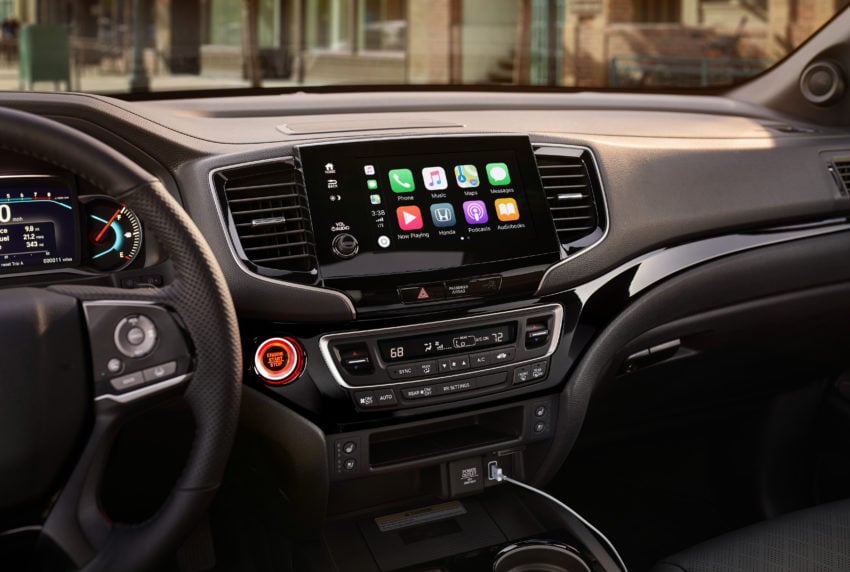 2019 Honda Passport tech includes Apple CarPlay and Android Auto support.