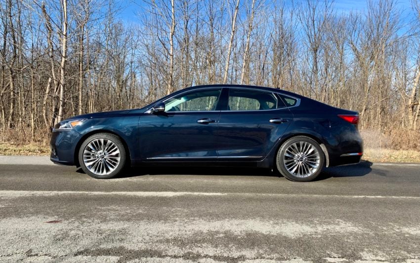 The Cadenza looks sharp on the outside and comes with an upscale interior.
