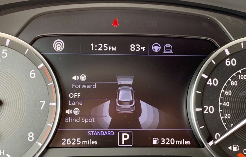 ProPILOT Assist keeps you in your lane and adaptive cruise in the flow of traffic for easier commutes and road trips. 