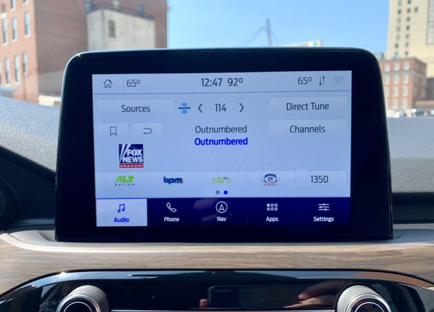 Sync 3 is easy to use, supports Apple CarPlay and Android Auto as well as Waze and FOrd+Alexa.