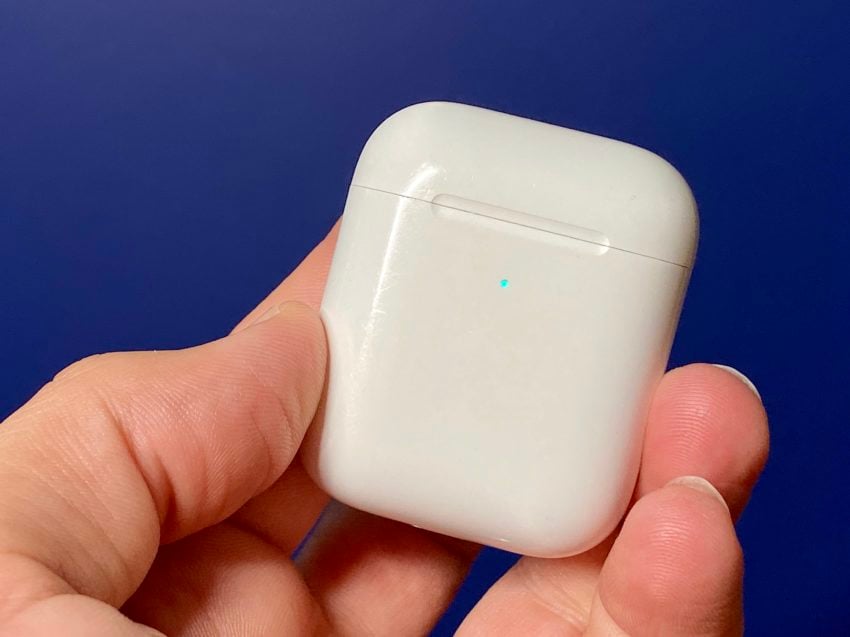 Los AirPods son un gran accesorio para el iPhone 11. 