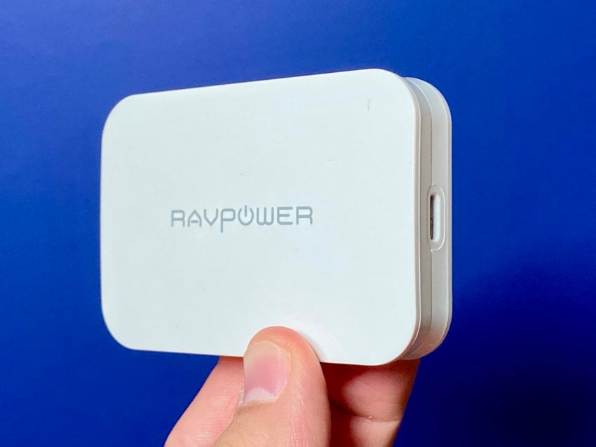 Fast charge your iPhone 11 with this slim charger.