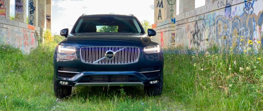 How does the XC90 drive?