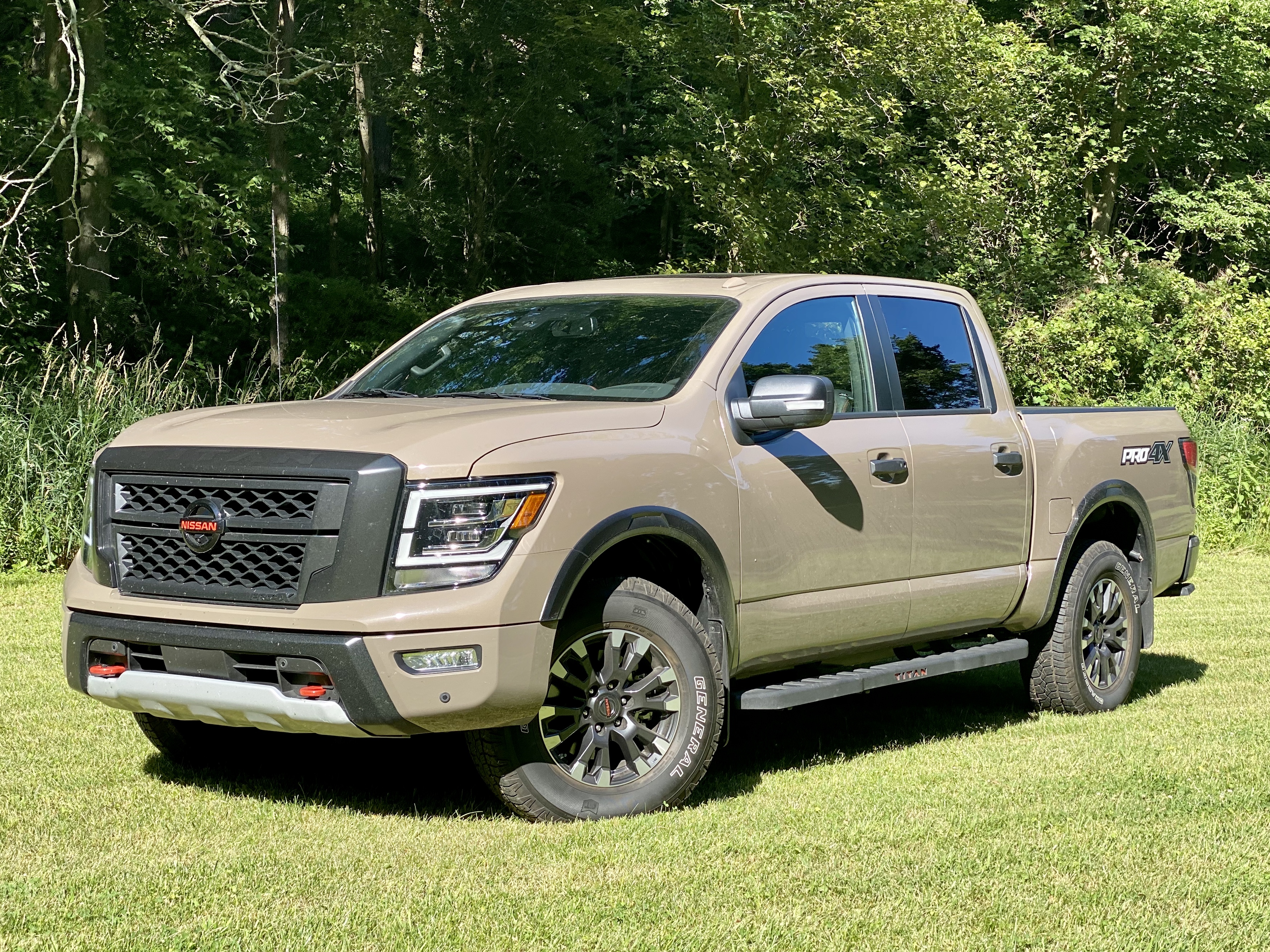 2020 Nissan Titan pickup truck