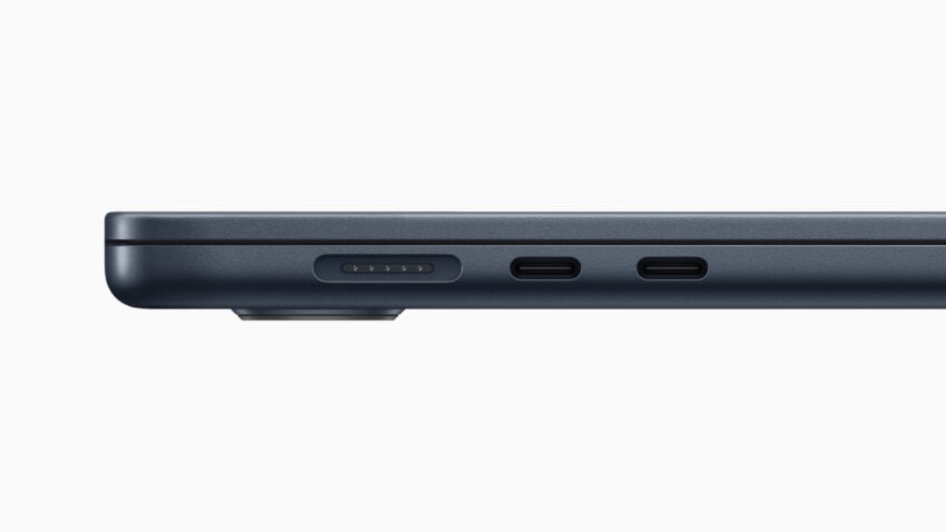 15-inch MacBook Air ports