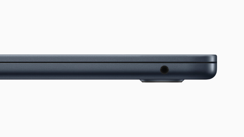 MacBook Air 15-inch thickness