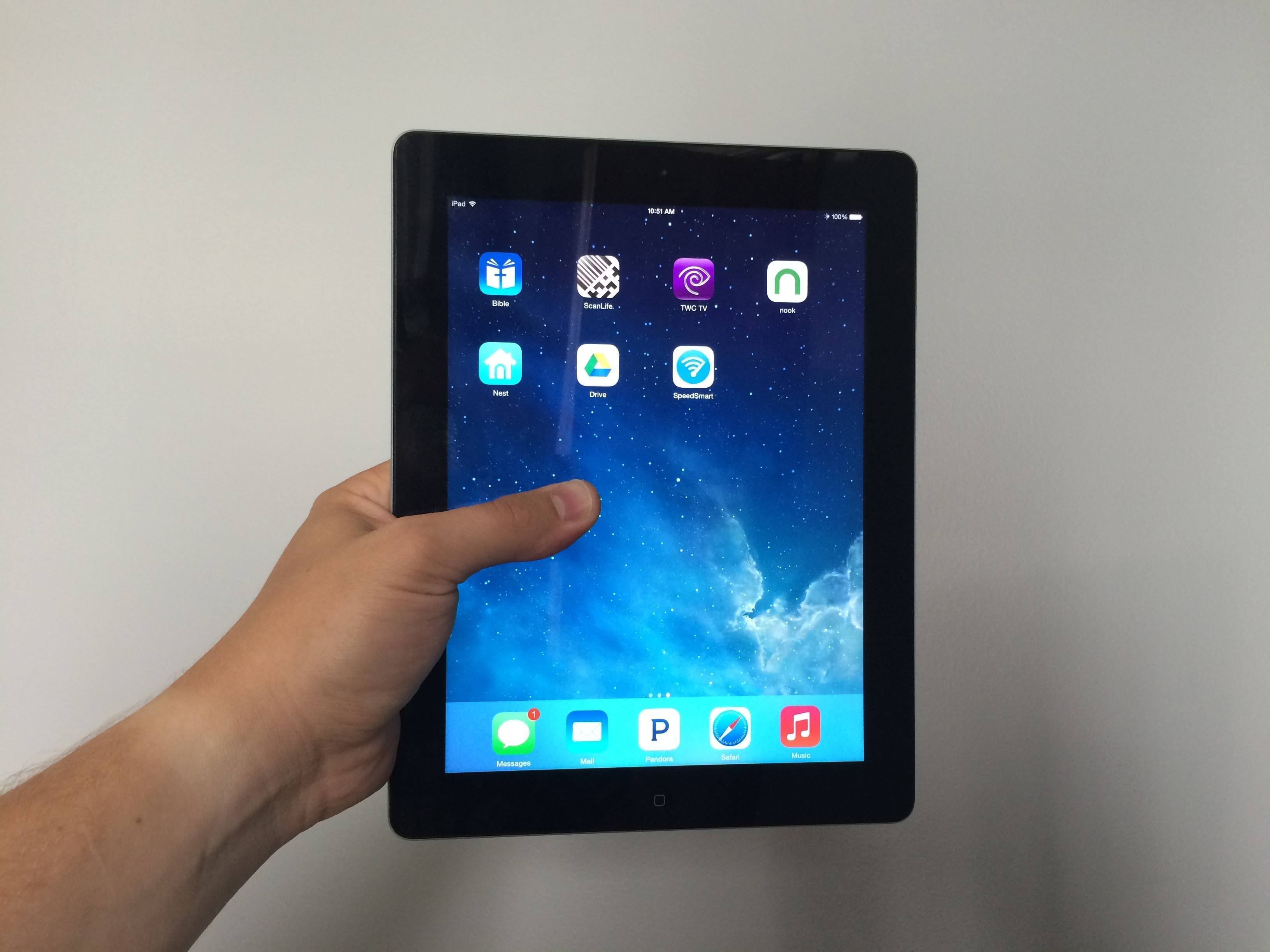Learn how to speed up your old iPad 2 or iPad 3 running iOS 8.