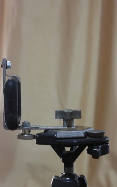 DIY smartphone tripod DIY smartphone tripod