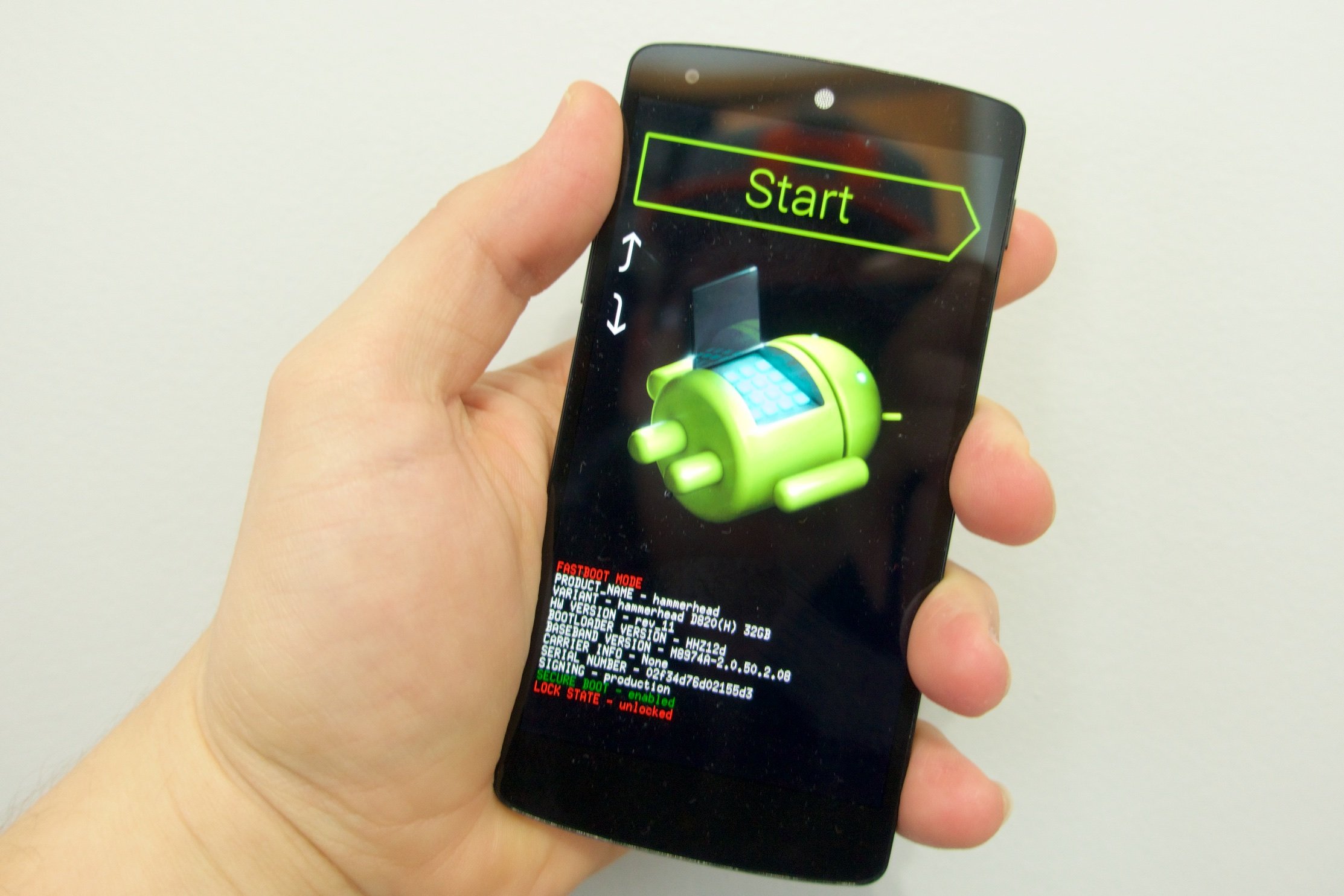 With the Nexus on this screen, you can now start the Android 5.0 downgrade.