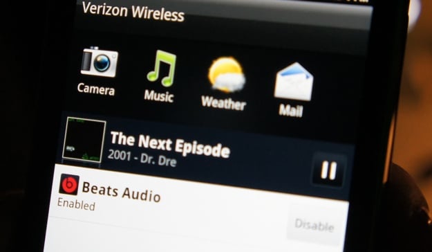 HTC Rezound Beats Audio kicks in when you plug in headphones
