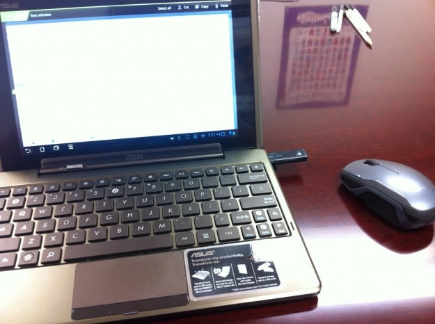 IMG_0937 ASUS Eee Pad Transformer Android Tablet with Keyboard Dock