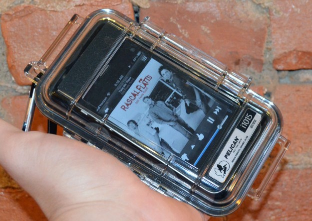 Pelican i1015 iPhone case