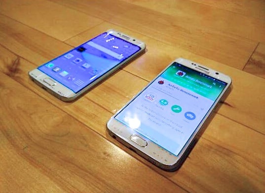 Expect a curved Galaxy S6 Edge and a regular GalaxY S6 display.