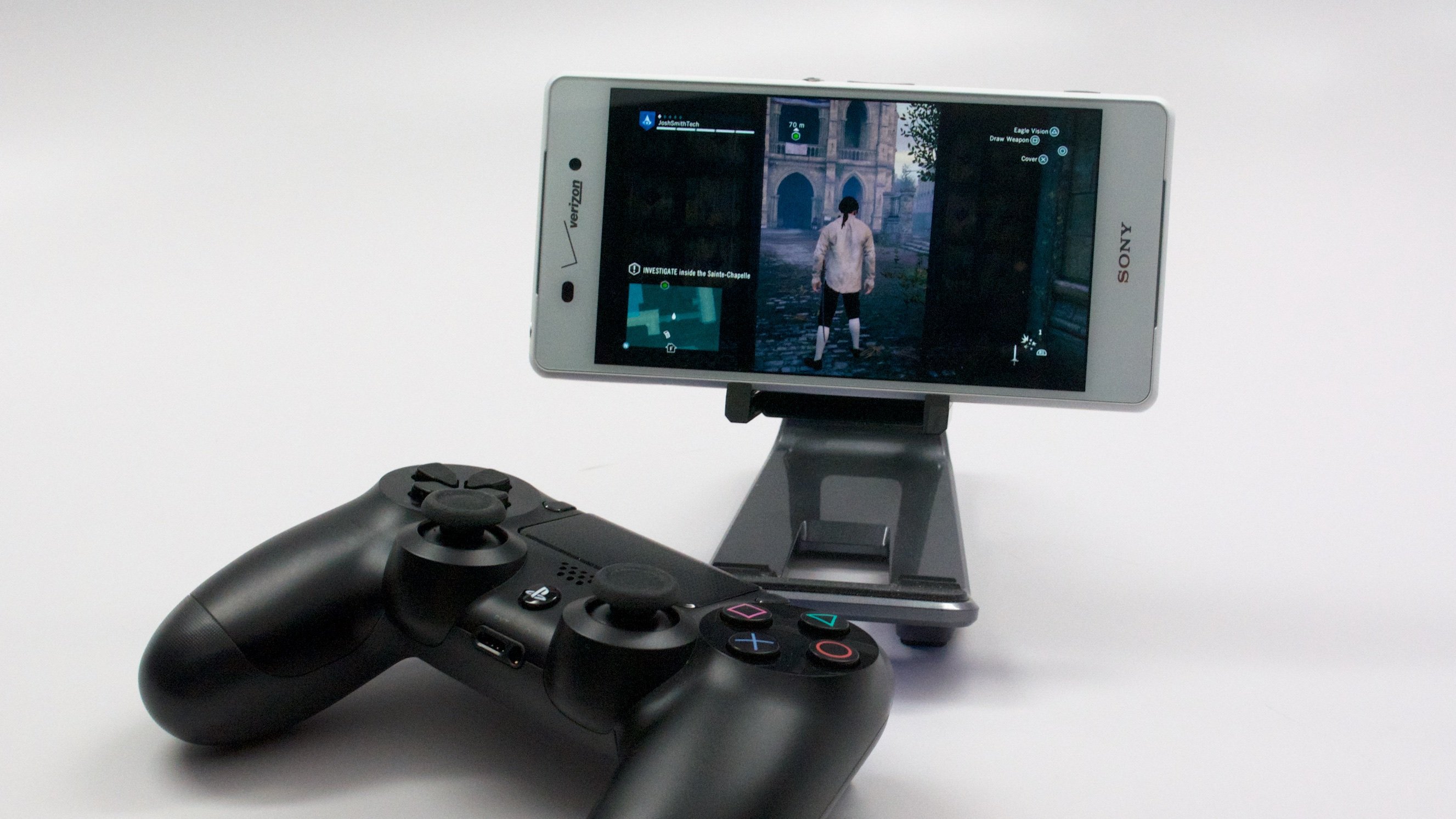 Play PS4 games on your phone with a PS4 controller.