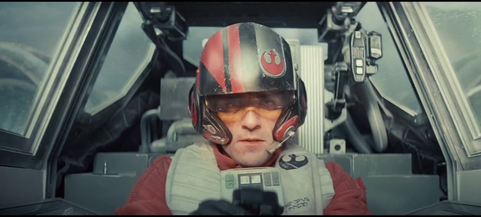 The Star Wars The Force Awakens trailer is online in full HD.