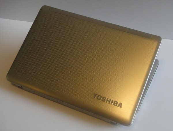 Toshiba-Satellite-E305-Review