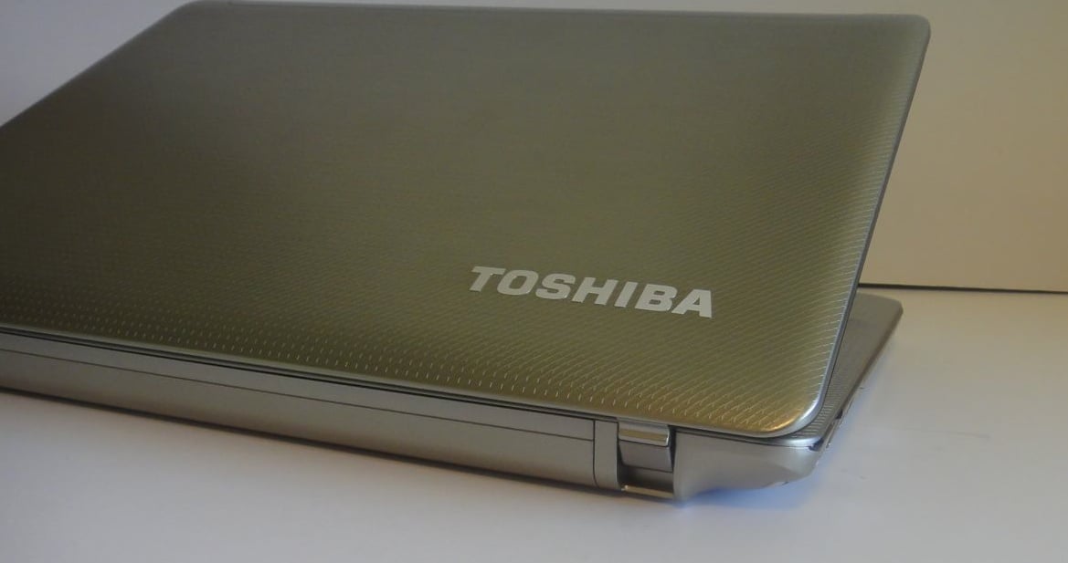 Toshiba-Satellite-E305-Review