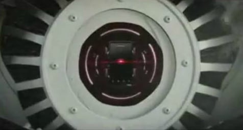 5 Things the Motorola Droid Bionic Needs to Survive Droid Commerical