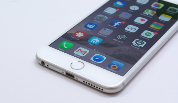 If you have any problems now, it's worth installing iOS 8.1.1 on the iPhone 6 Plus today.