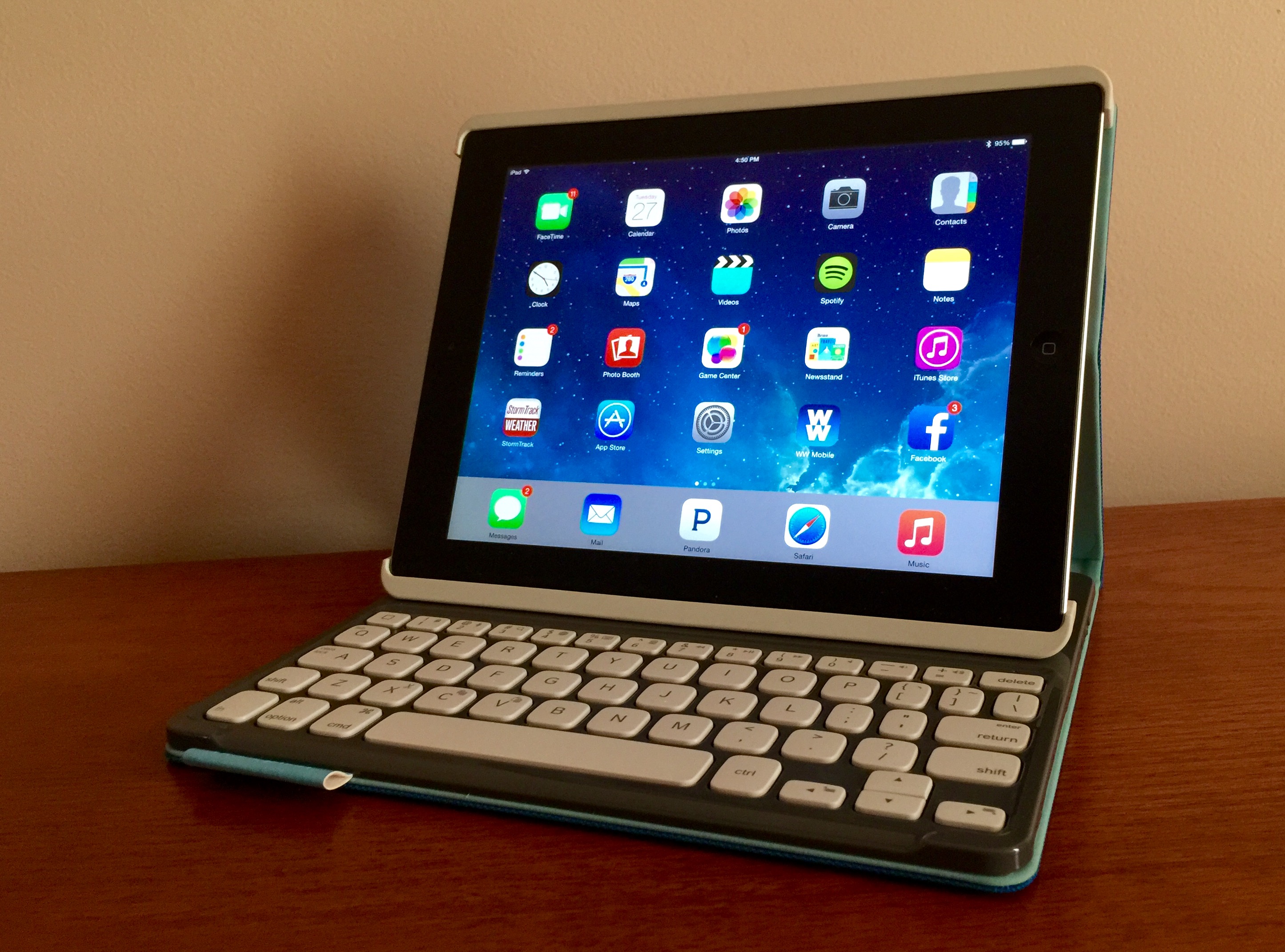 There are no iOS 8.1.3 Bluetooth problems on our iPad 3.